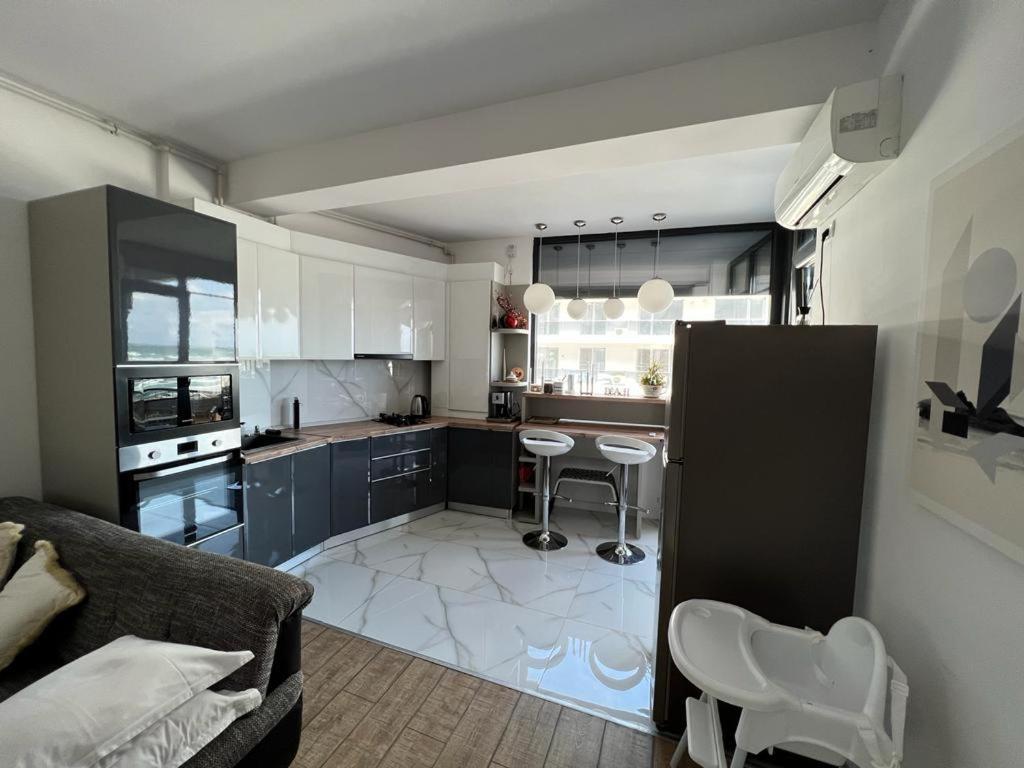 Lavand Eighteen 3 Năvodari Екстериор снимка